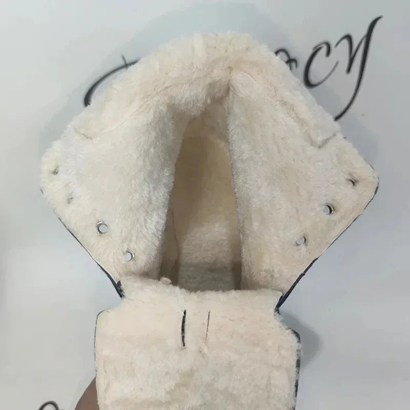 Bota Feminina Estilo Coturno Com Forro E Cadarço Moda Inverno