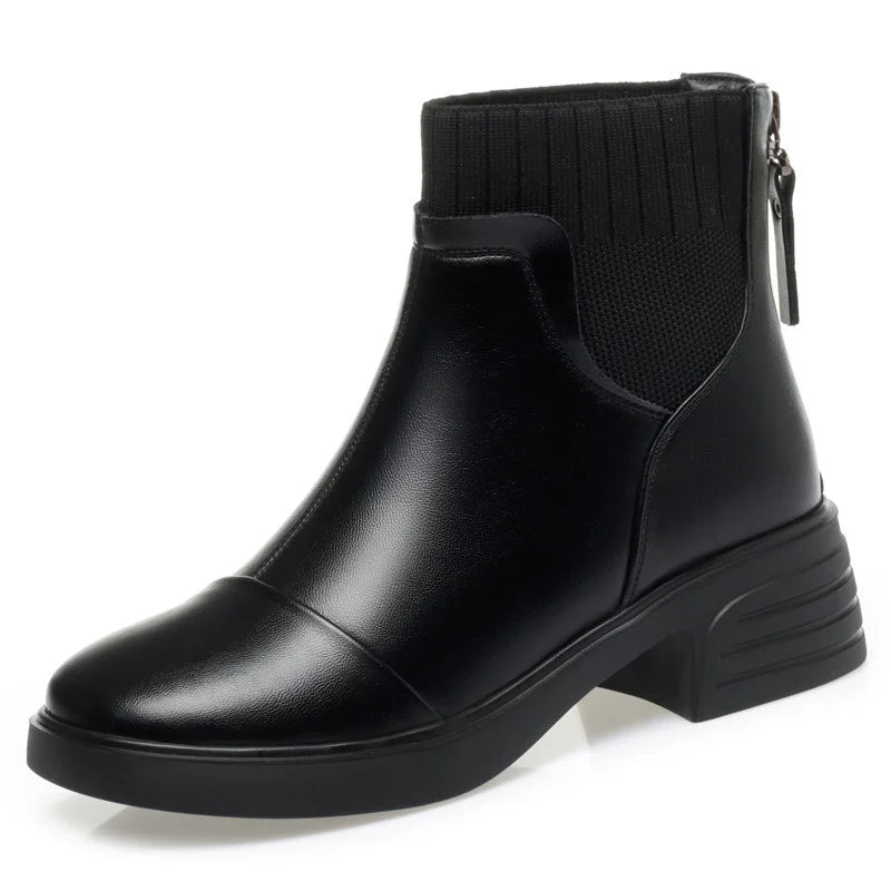 Bota Feminina De Cano Médio E Malha Salto Baixo