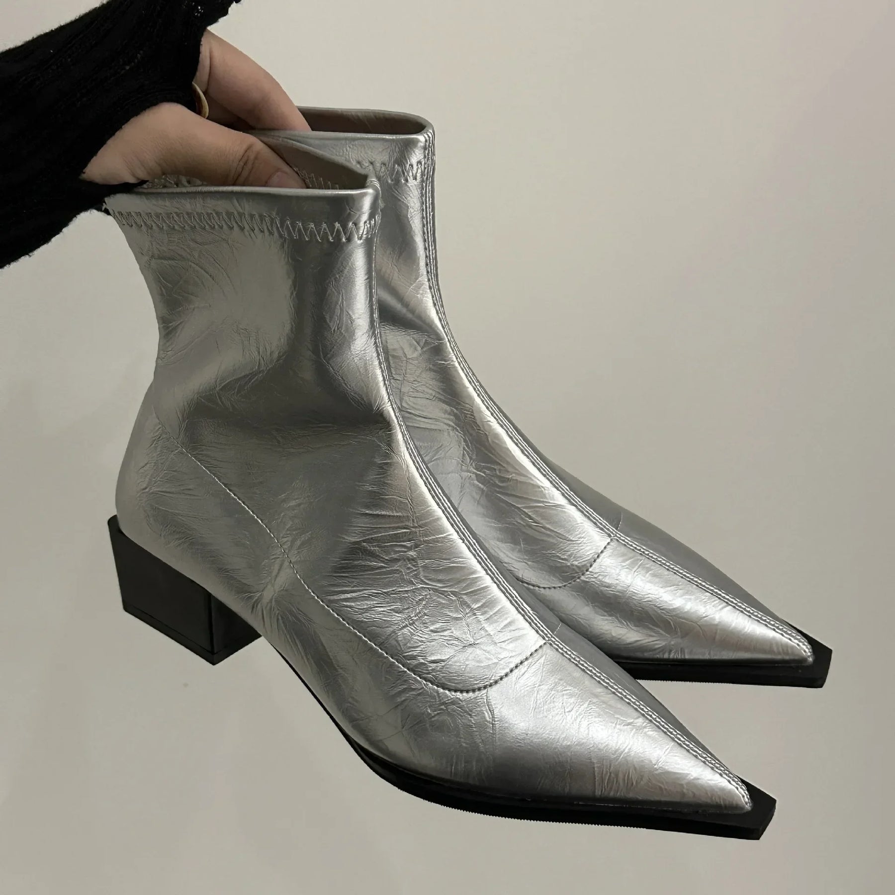 Bota Feminina Bico Fino Salto Médio Moda Casual Elegante