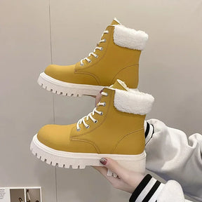 Bota Feminina Estilo Coturno Com Forro E Cadarço Moda Inverno