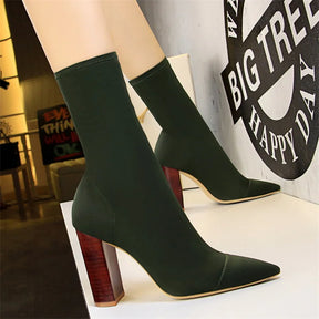 Bota Feminina Elegante Salto Alto Tendência